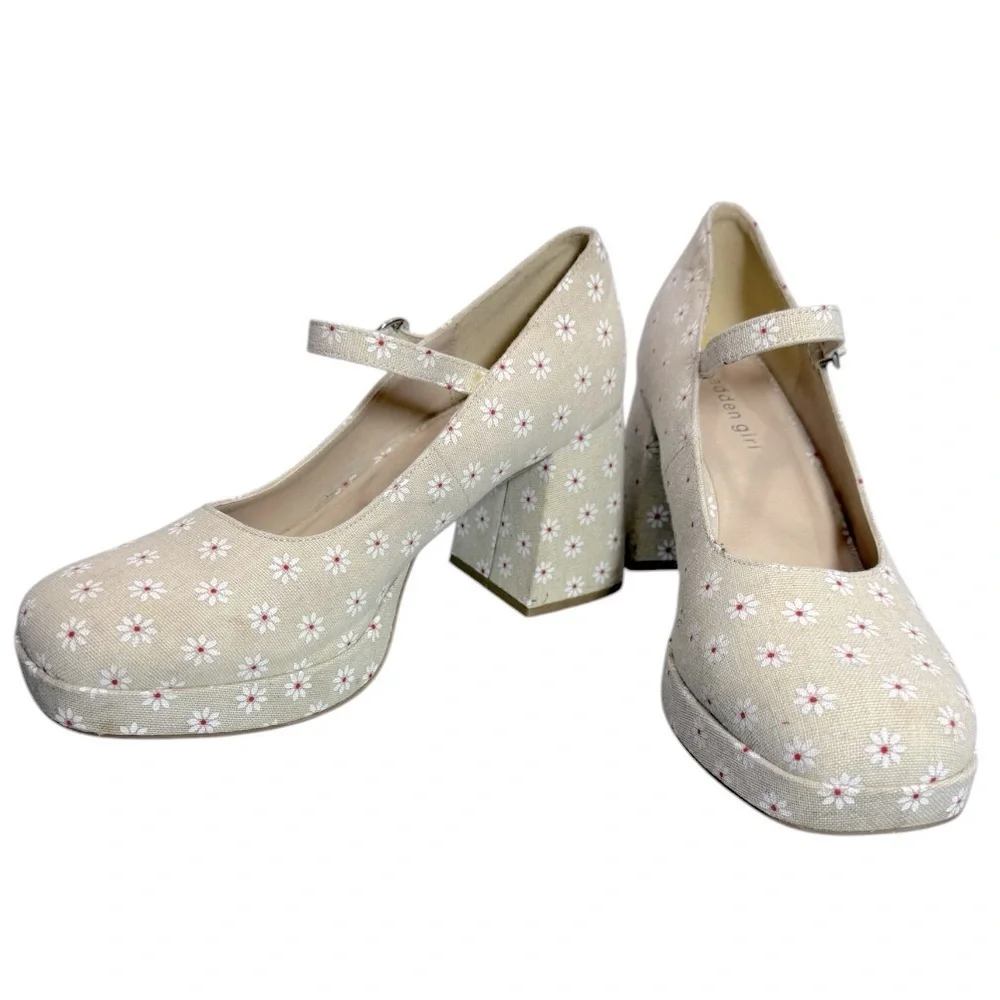 Madden Girl Women's Mantel Mary Jane Flower Print Platform Heels Size 9 Feminine